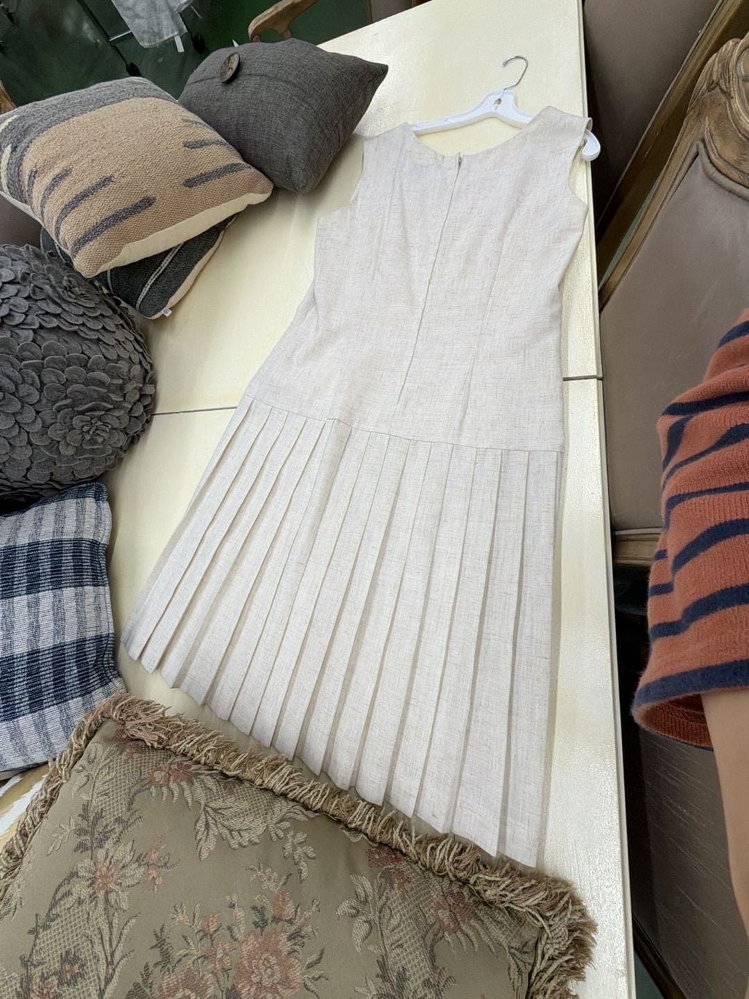 Arenzano Sleeveless Pleated Drop Waist Dress Size 16 11