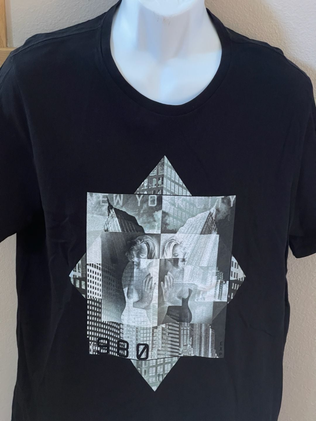 Express New York City 1980 Graphic T-Shirt 1