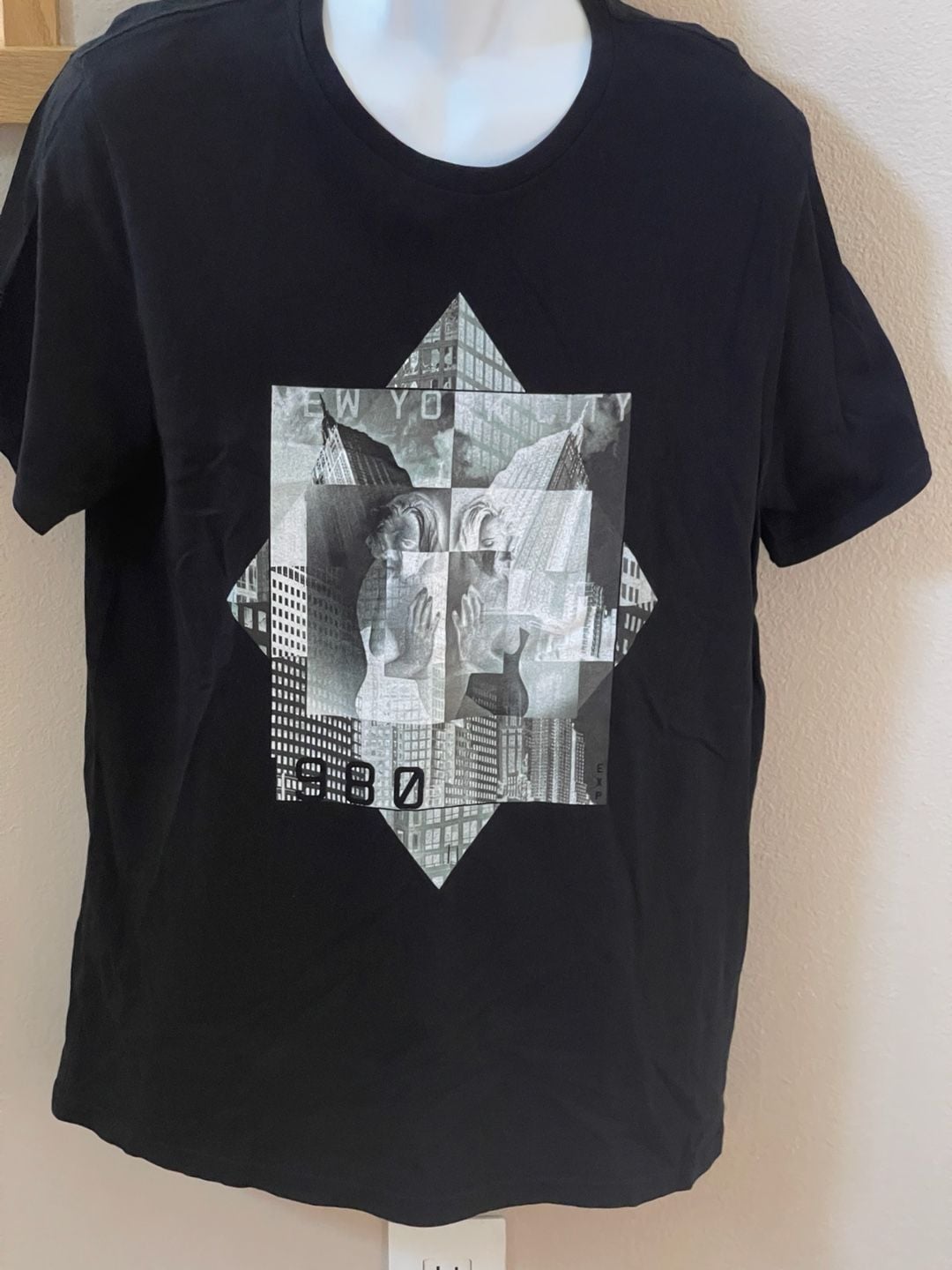 Express New York City 1980 Graphic T-Shirt 2