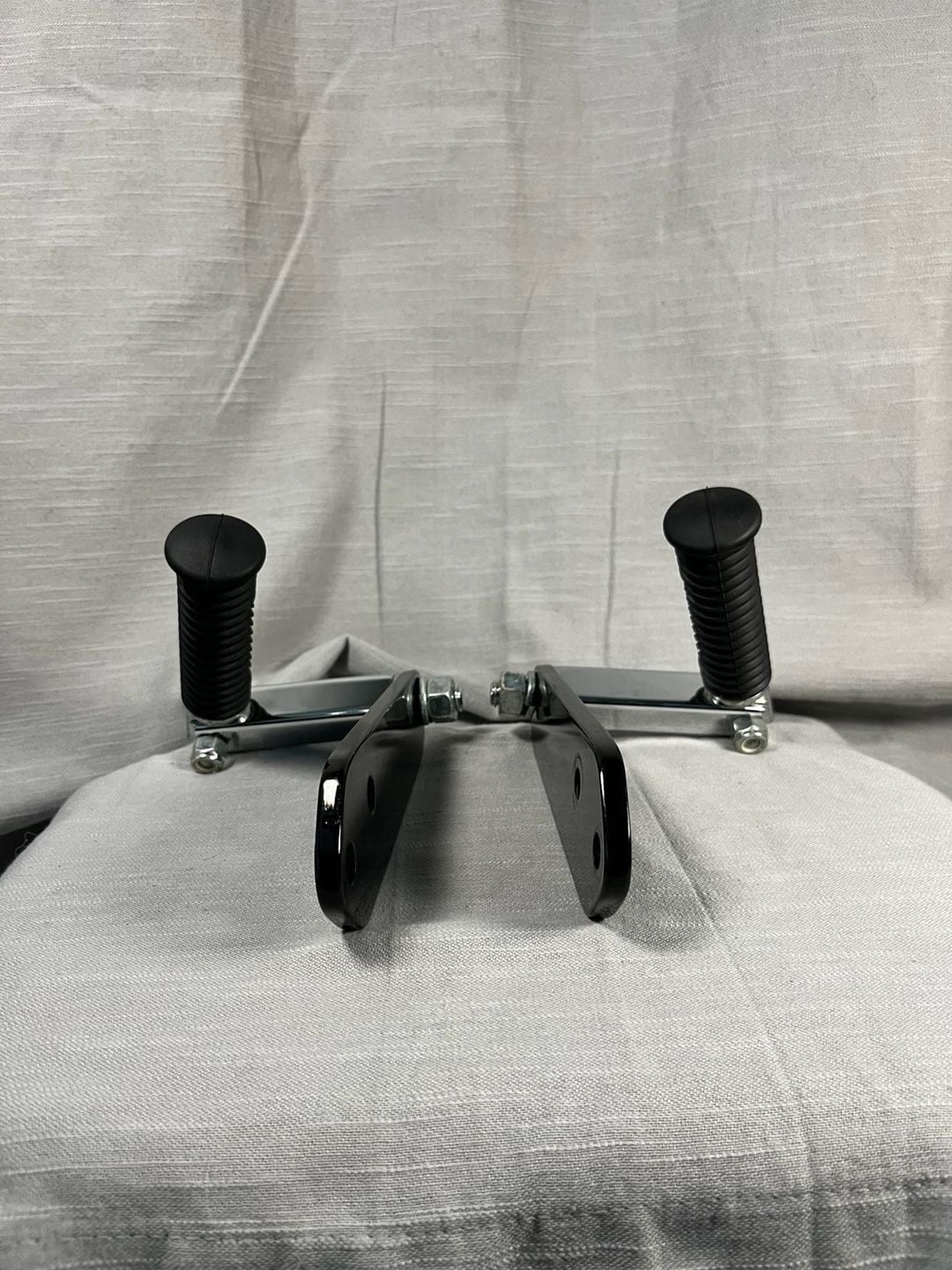 Harley-Davidson Passenger Footpeg Kit with Offset Mounts 17