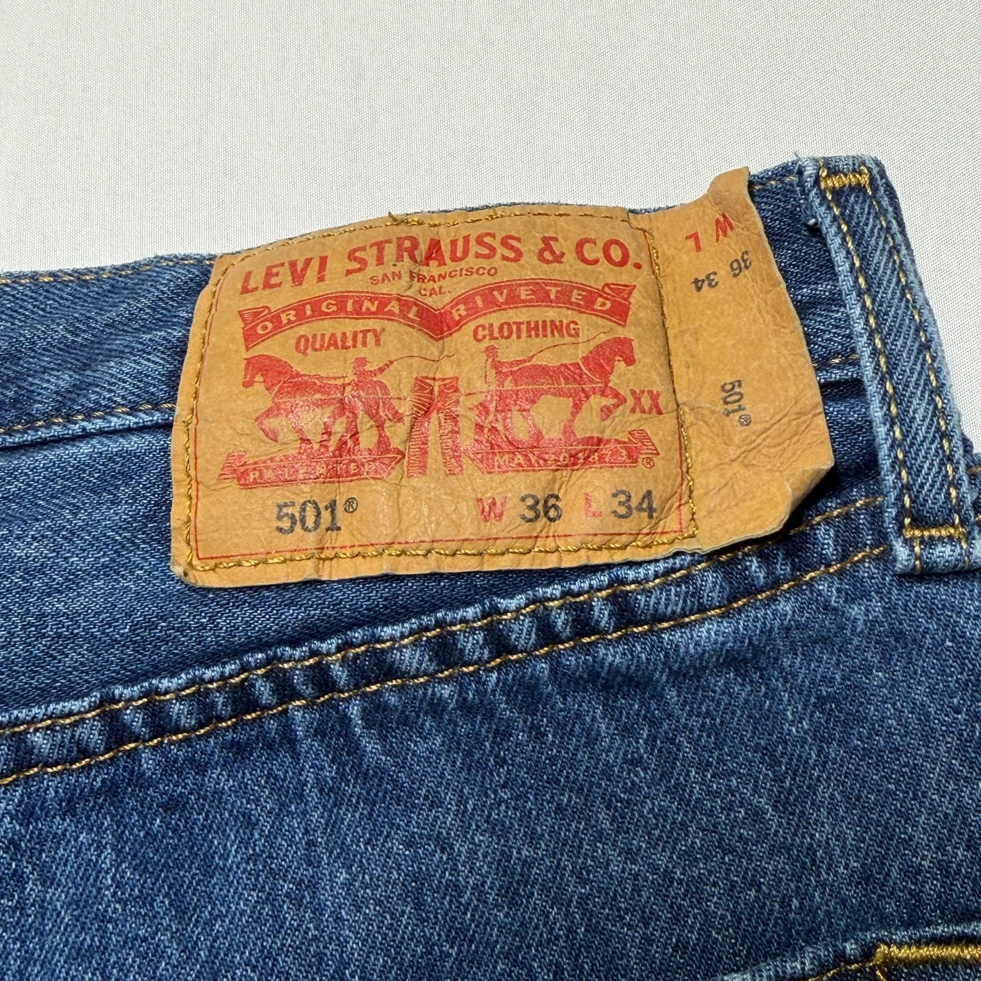 Levi's 501 Original Fit Button Fly Jeans 36x34 3