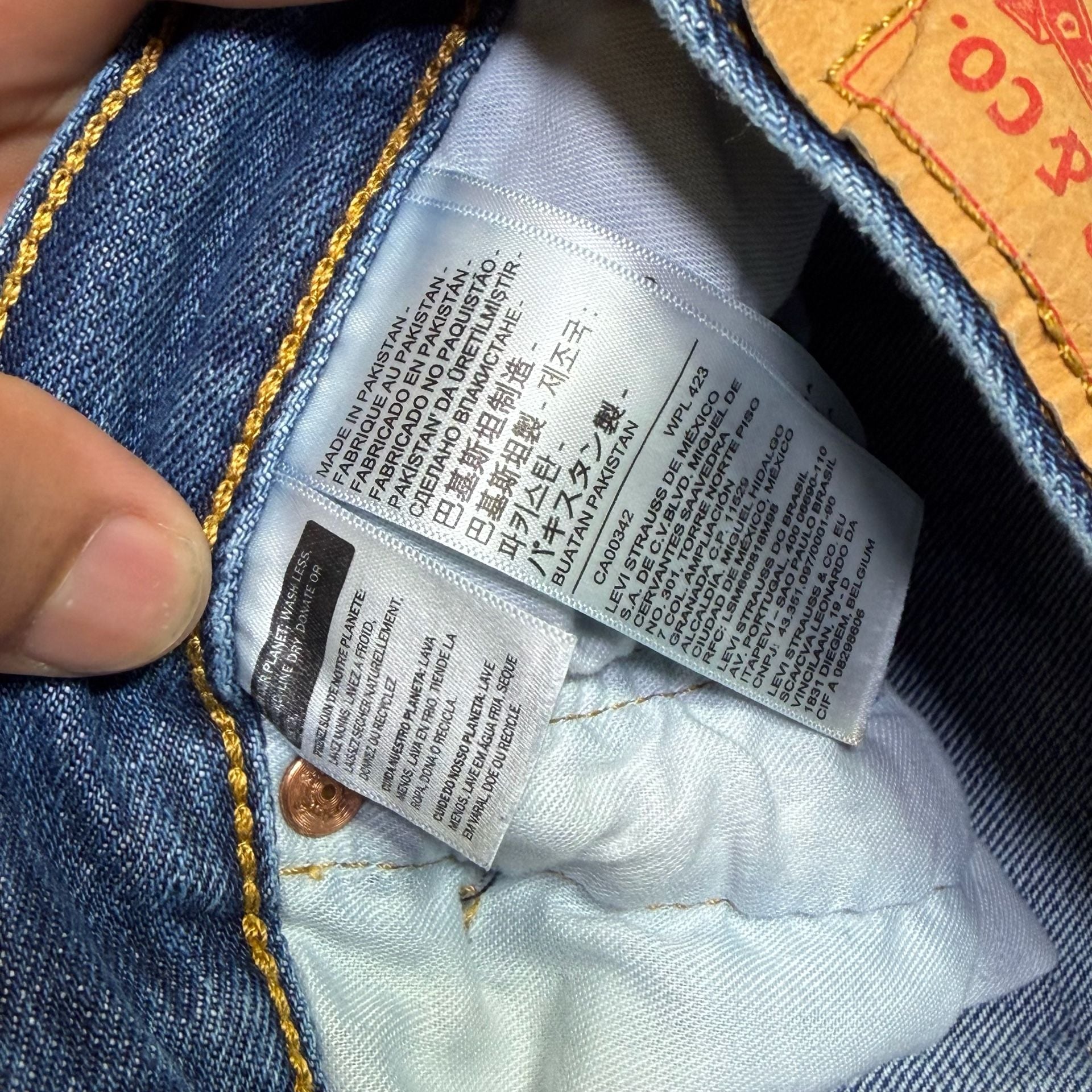 Levi's 501 Original Fit Button Fly Jeans 36x34 4
