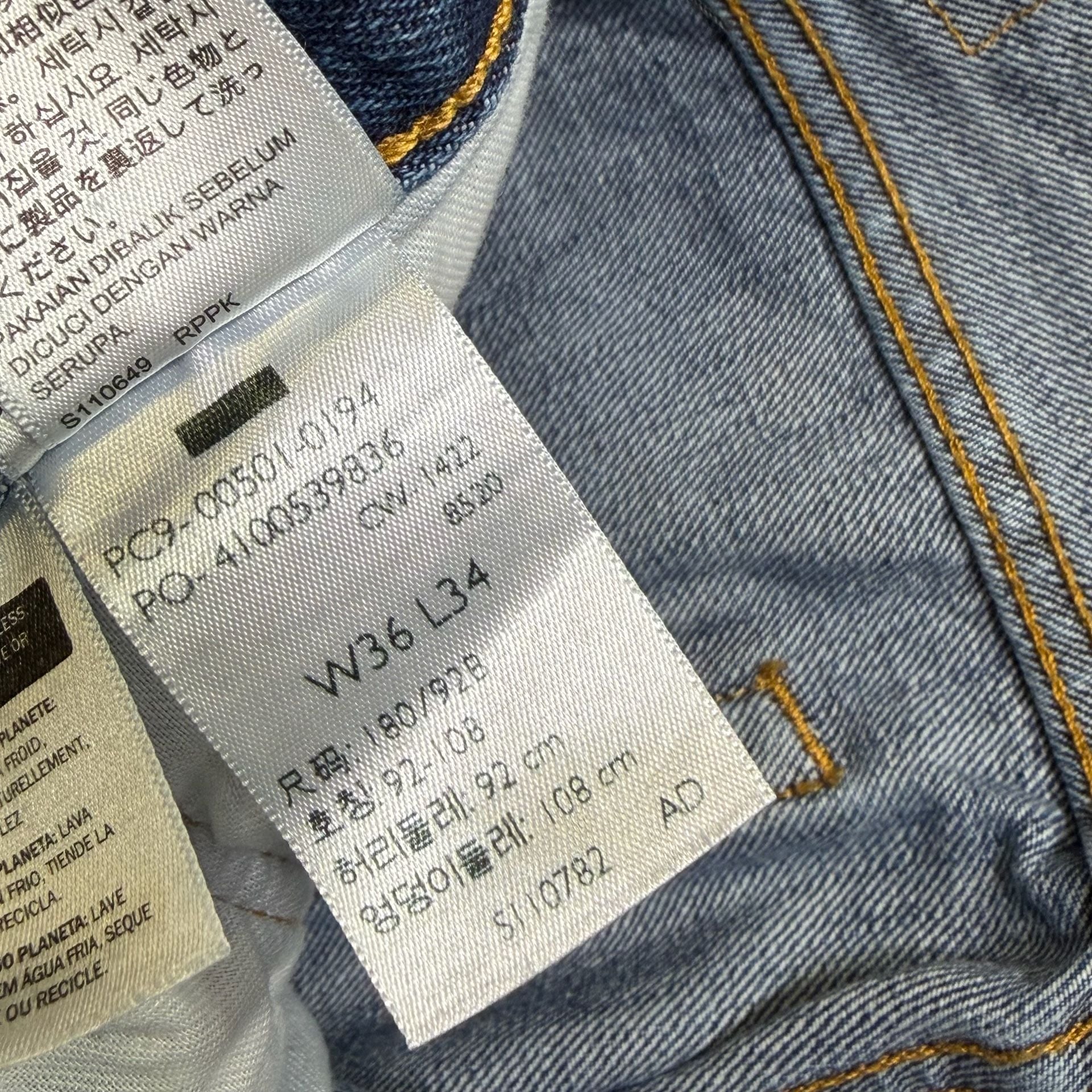 Levi's 501 Original Fit Button Fly Jeans 36x34 11