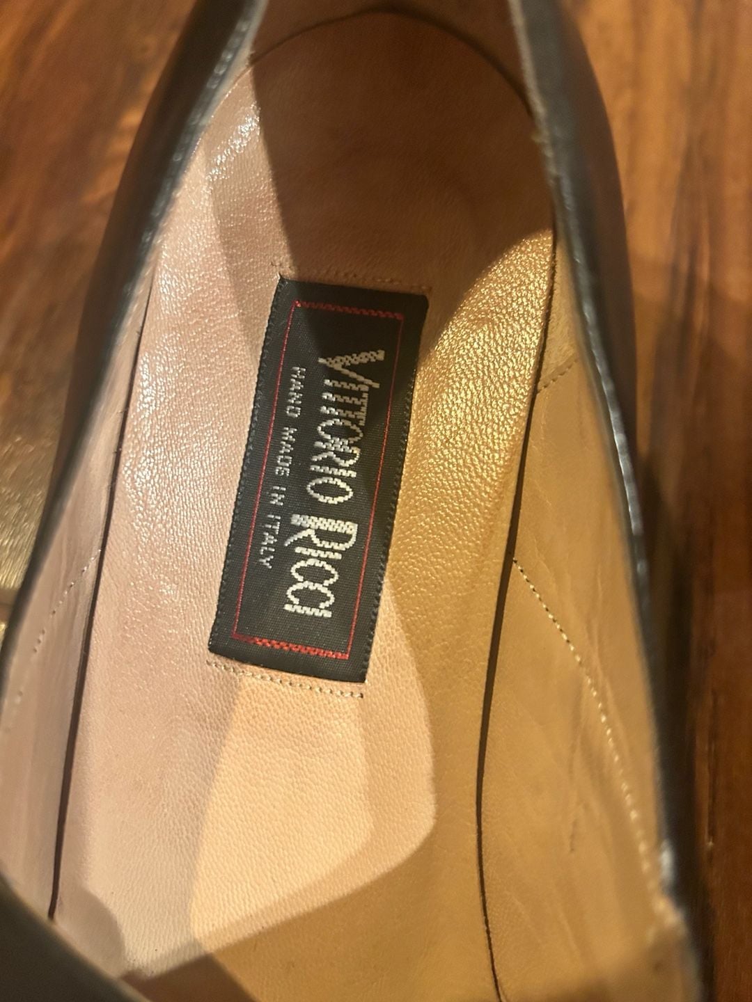 Vittorio Ricci Vintage Black Leather Pointed Toe Cutout Heels Size 9.5B 6