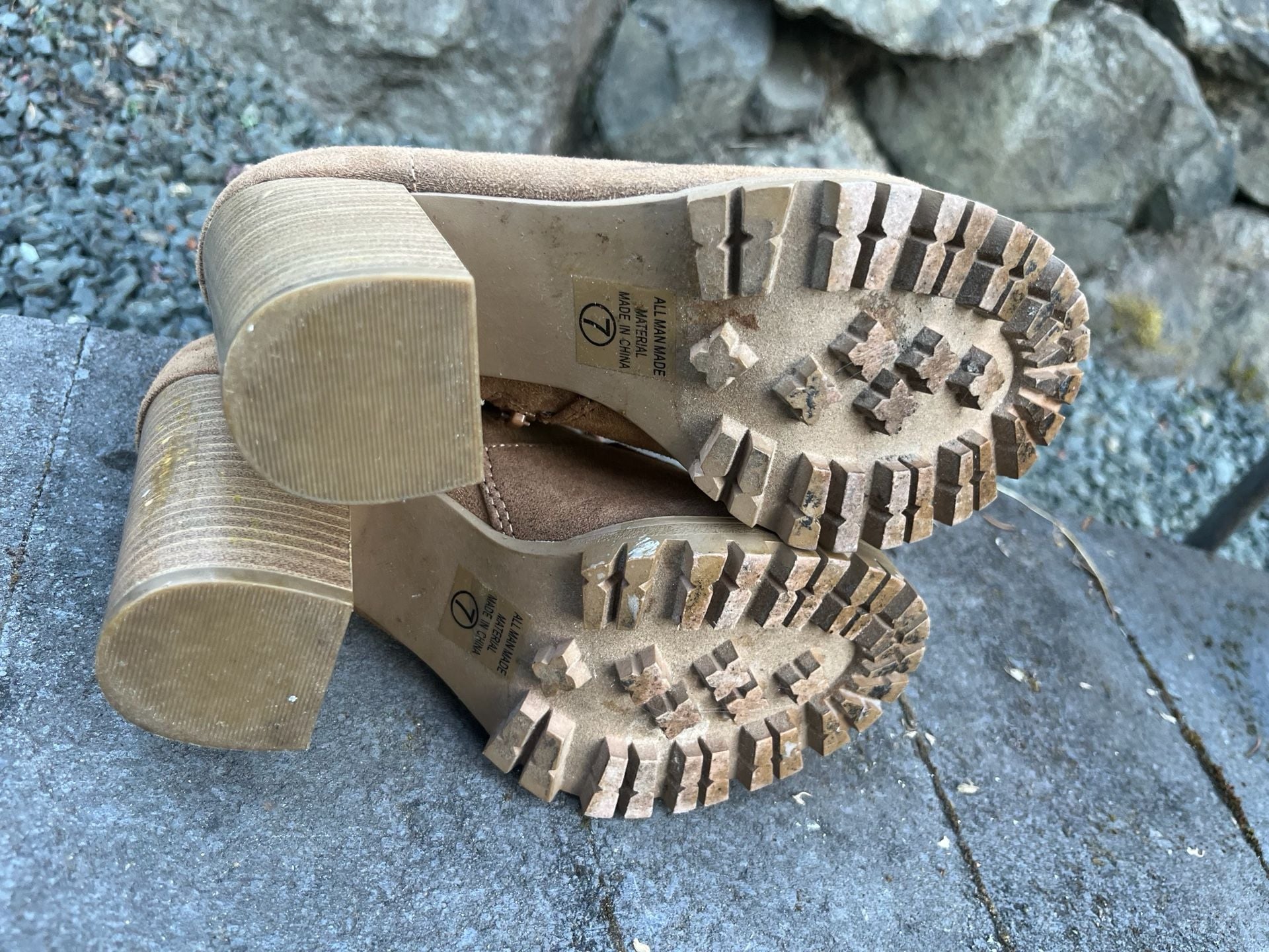 Tan Suede Lace-Up Lug Sole Block Heel Ankle Boots Size 7 3