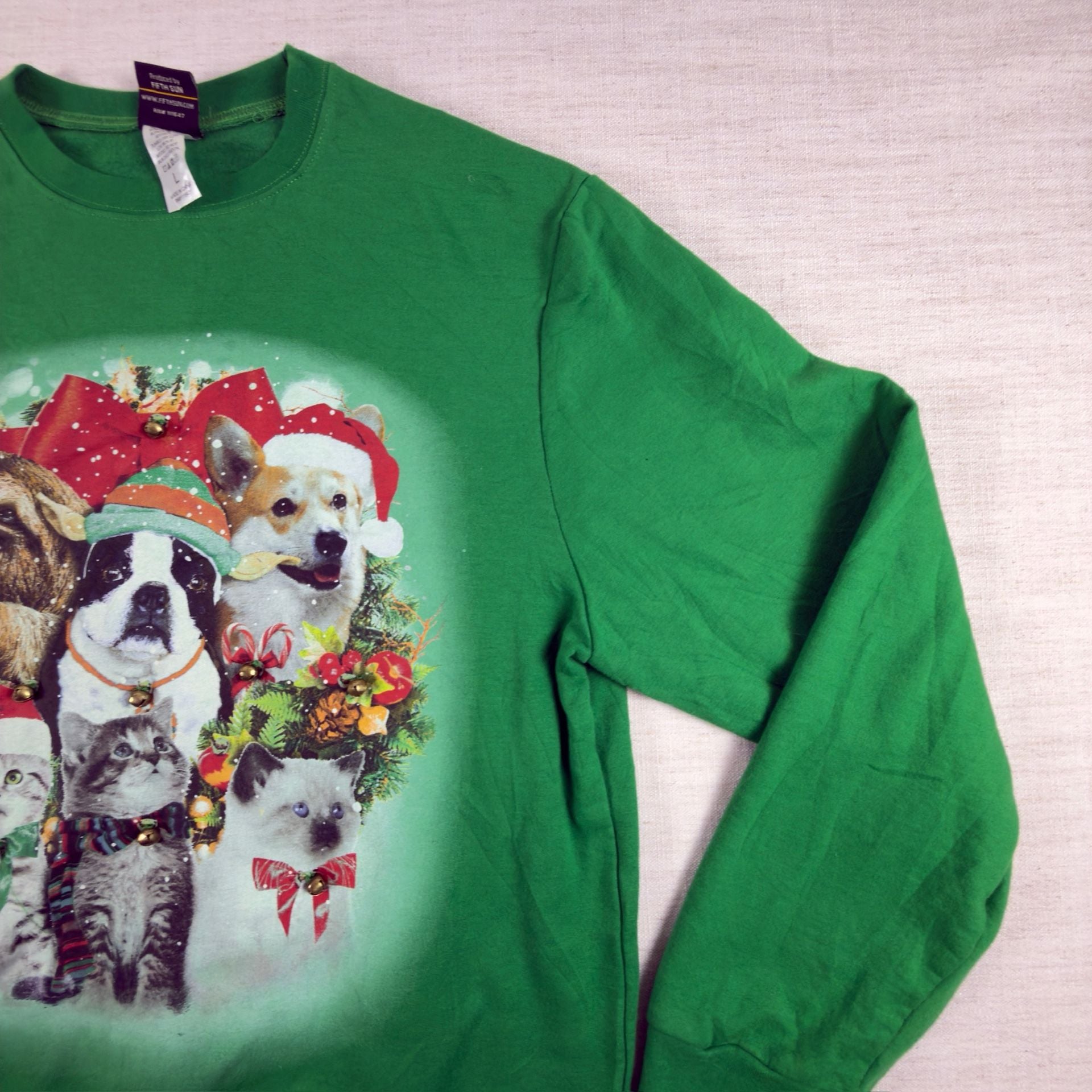 Fifth Sun Christmas Animal Wreath Sweatshirt Size L 3
