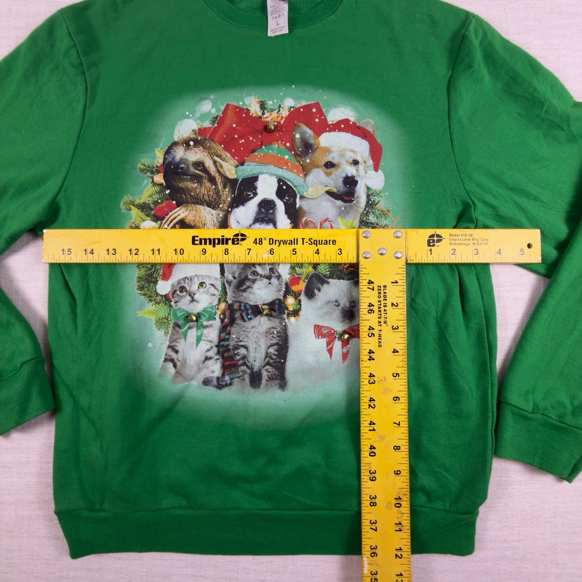 Fifth Sun Christmas Animal Wreath Sweatshirt Size L 9