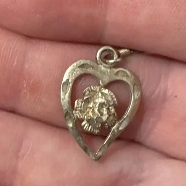 Vintage Sterling Silver Heart Rose Pendant Necklace 925