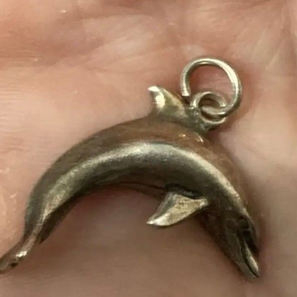 Womens Vintage Estate Sterling Silver Dolphin Pendant 2.7g E4460 - ,