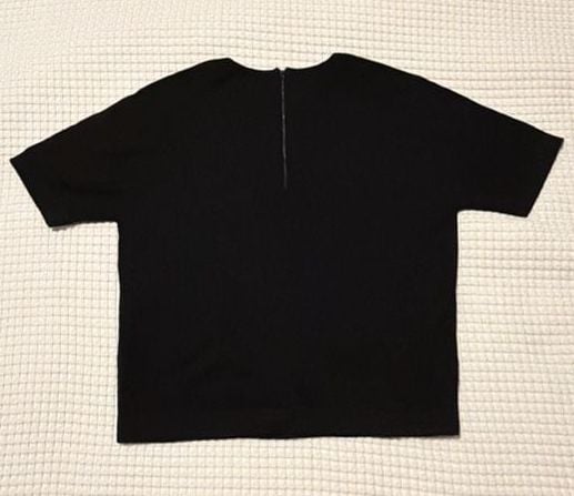Vintage Bonwit Teller Made in Italy 100% Wool Black Short Sleeve Knit Top 5