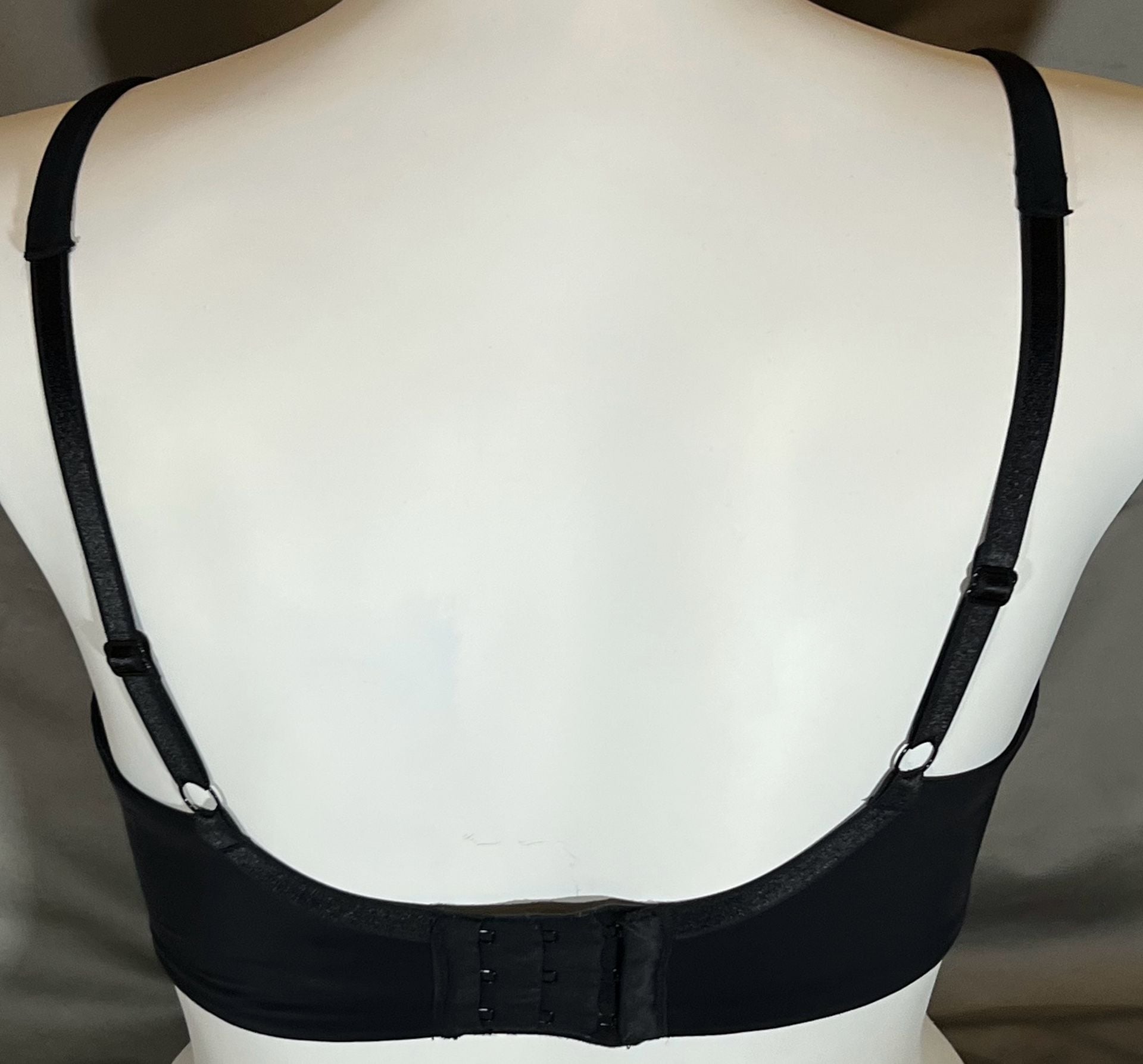 Le Mystere Whisper Bra 2210 Full Fit Black Size 38F 2