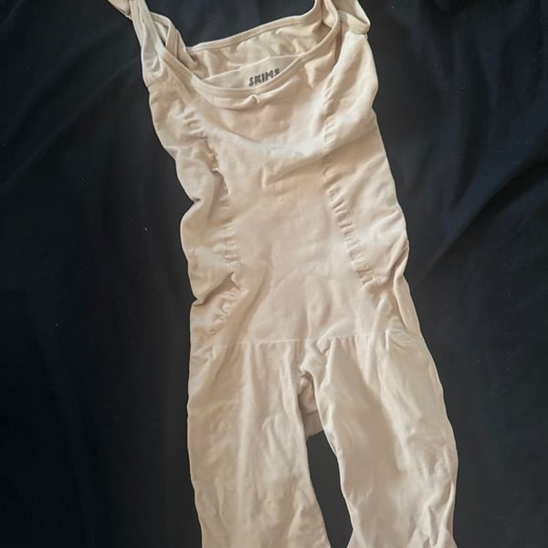 SKIMS Sculpting Bodysuit Mid-Thigh