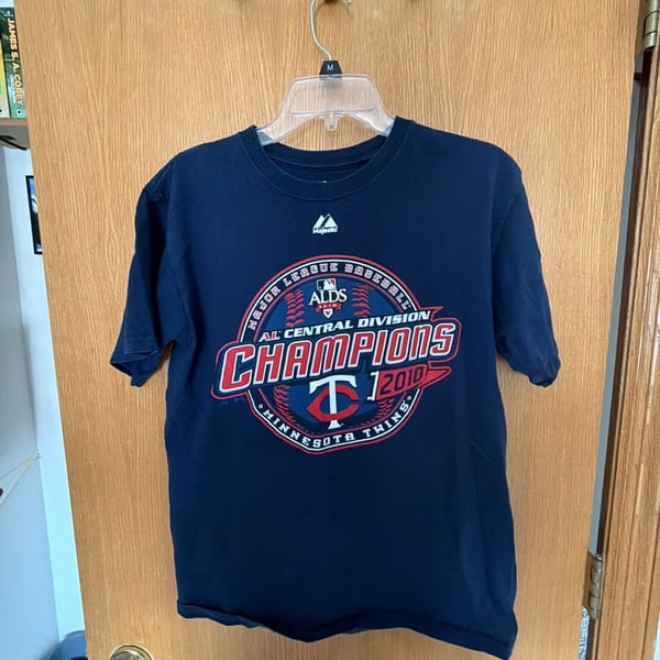 Majestic Minnesota Twins 2010 AL Central Division Champions T-Shirt Size M
