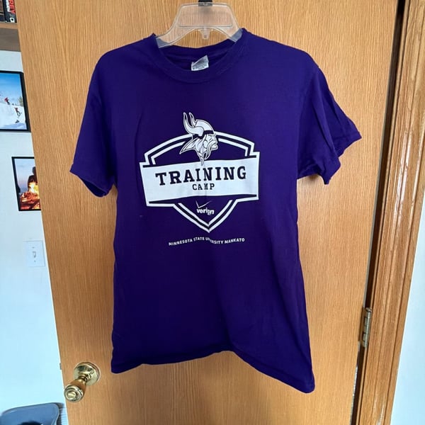 Minnesota Vikings Training Camp T-Shirt Size M