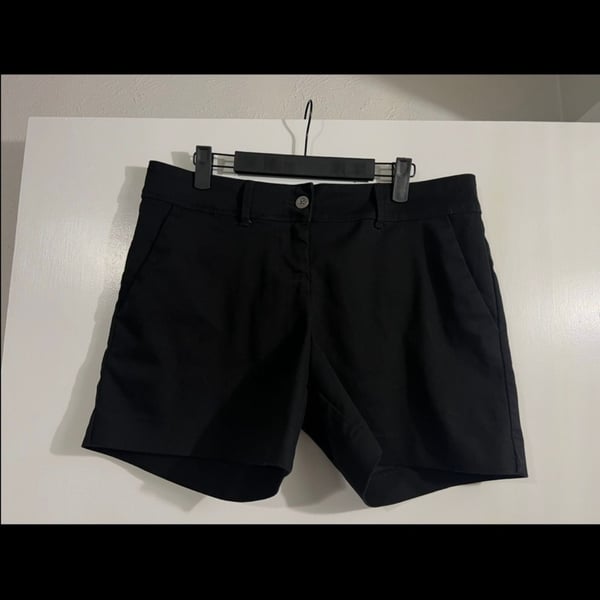 The Limited Black Dress Shorts Size 10