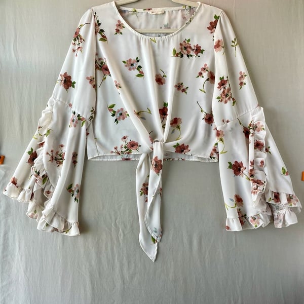 Altard State Floral Print Tie-Front Ruffle Sleeve Blouse Size M