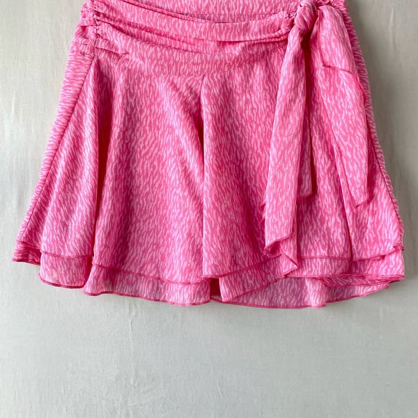 Aerie Pink Patterned Ruched Tie-Front Mini Skirt Size M