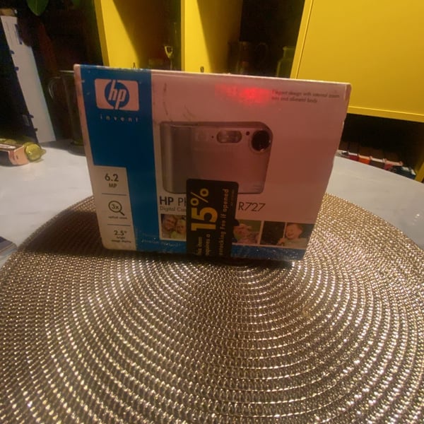 HP Photosmart R727 Digital Camera with Original Box and Manuals