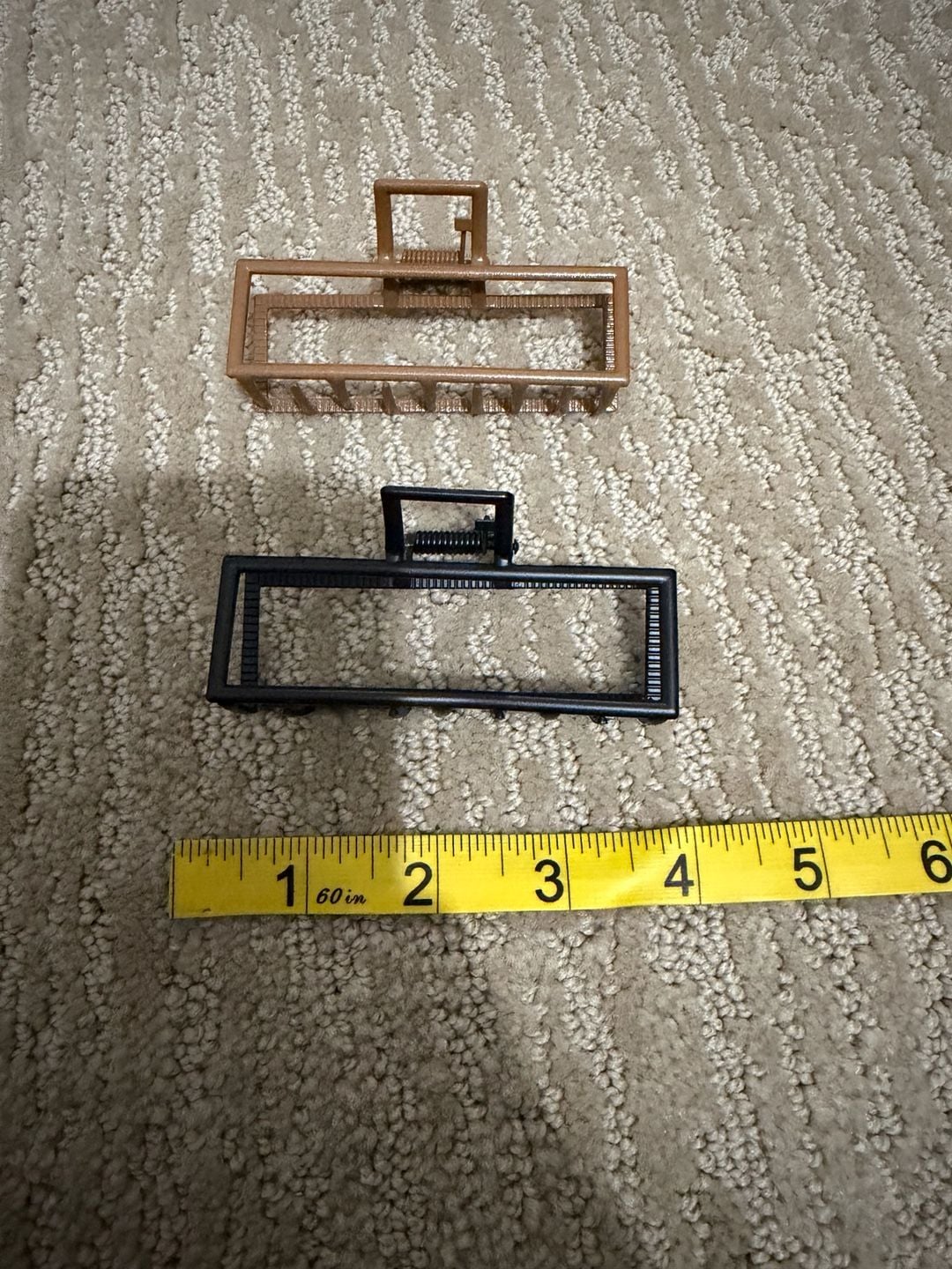 Set of 2 Rectangular Metal Hair Claw Clips Black and Bronze 7