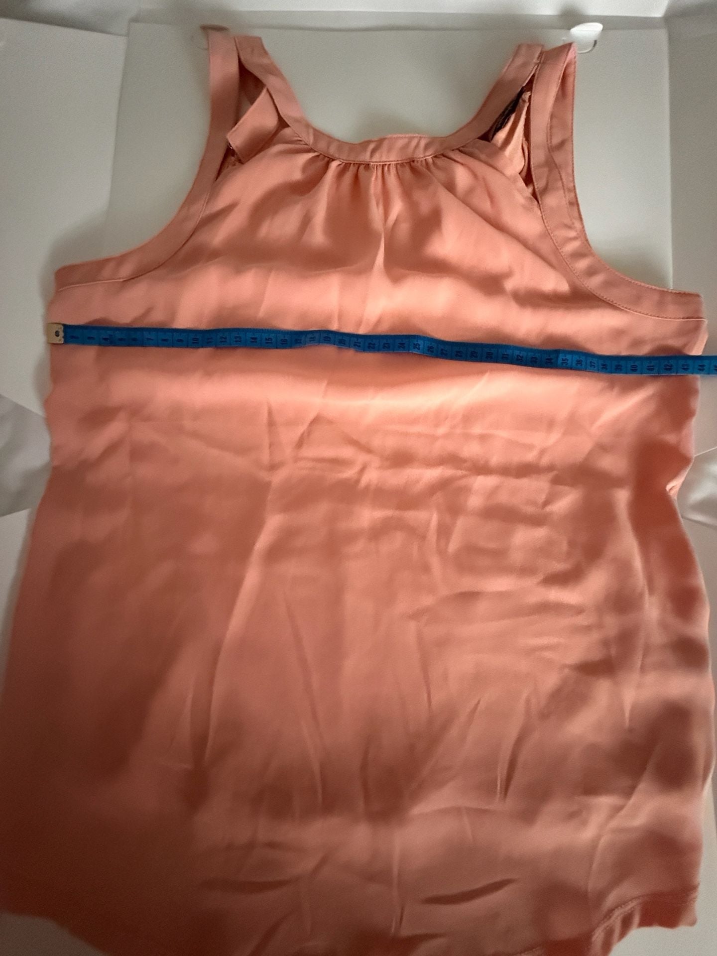 Express Peach Sleeveless Keyhole Neck Tank Top Size XS 7