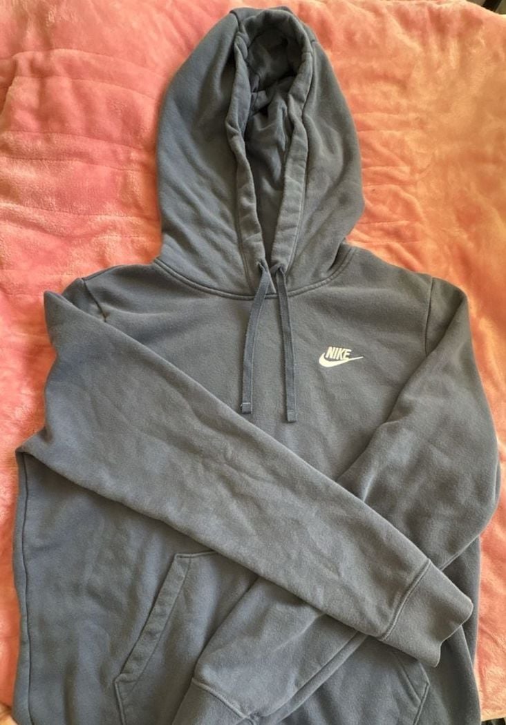Nike women’s Medium Pullover Hoodie Sweatshirt Blue 1