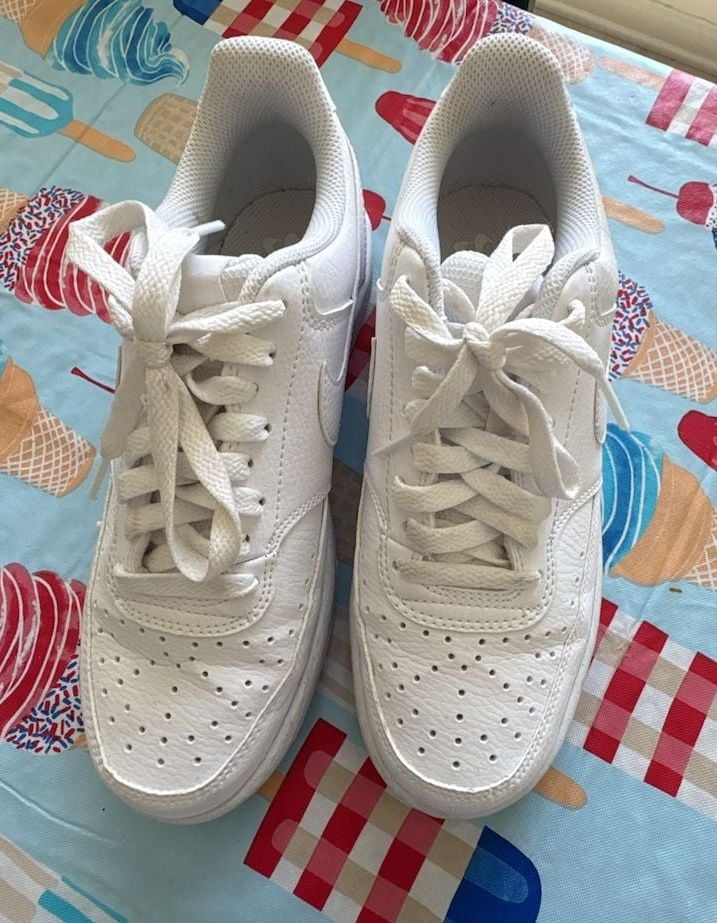 Nike Court Vision Low White Sneakers Size 7 1