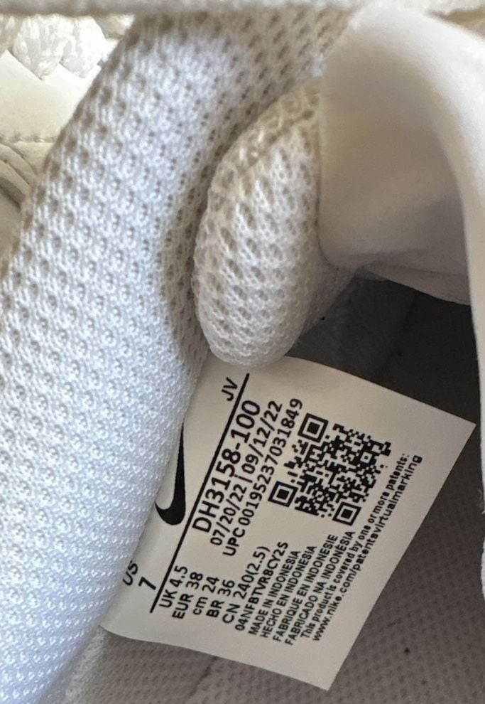 Nike Court Vision Low White Sneakers Size 7 3
