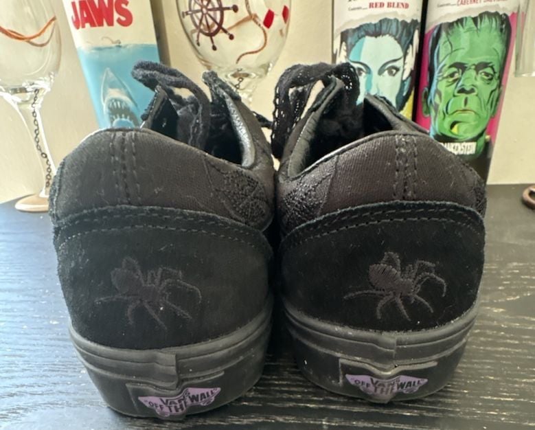 Vans Old Skool Spider Web Embroidered Black Sneakers US Men 6.0 / Women 7.5 3