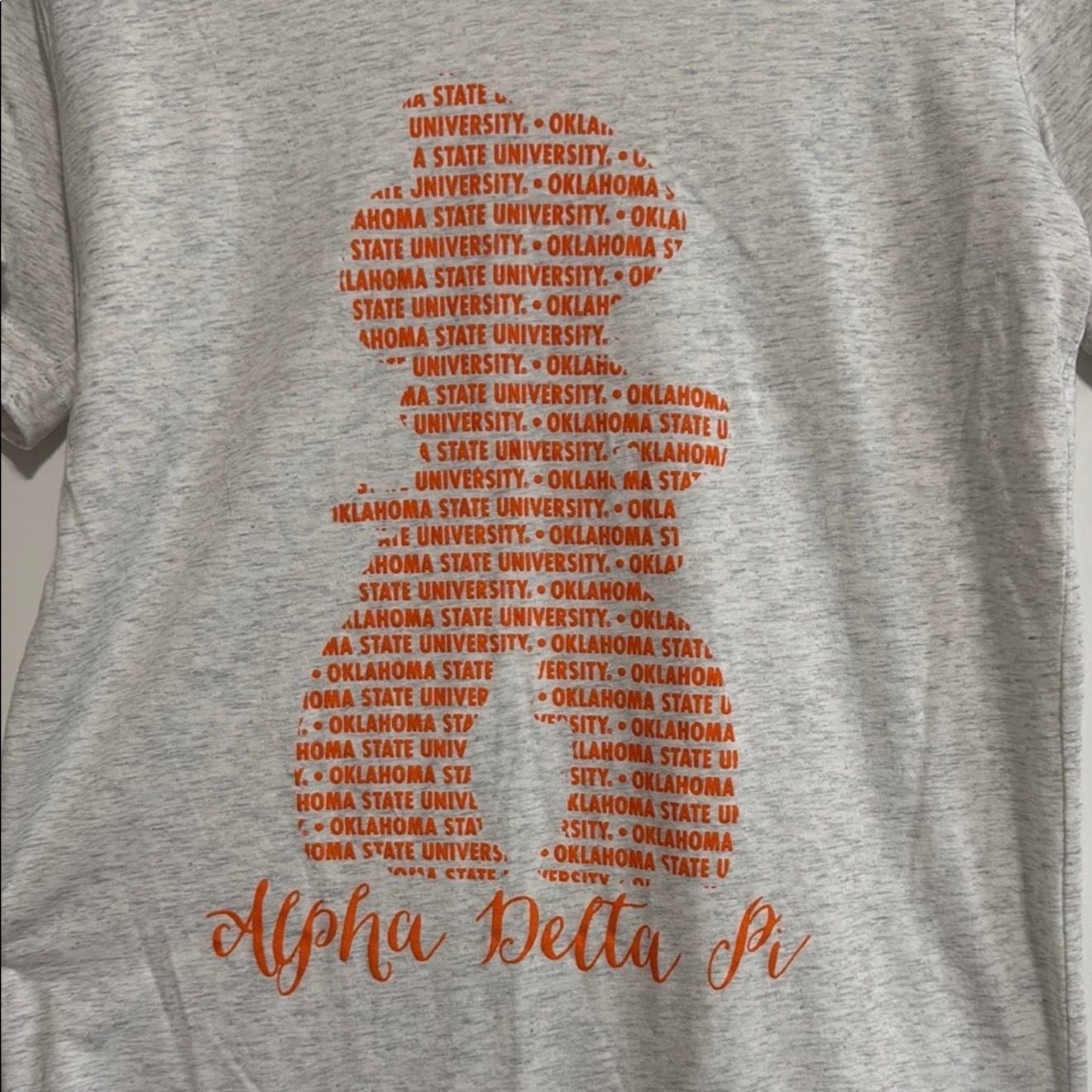 Bella+Canvas Alpha Delta Pi Oklahoma State University V-Neck T-Shirt Size S 3