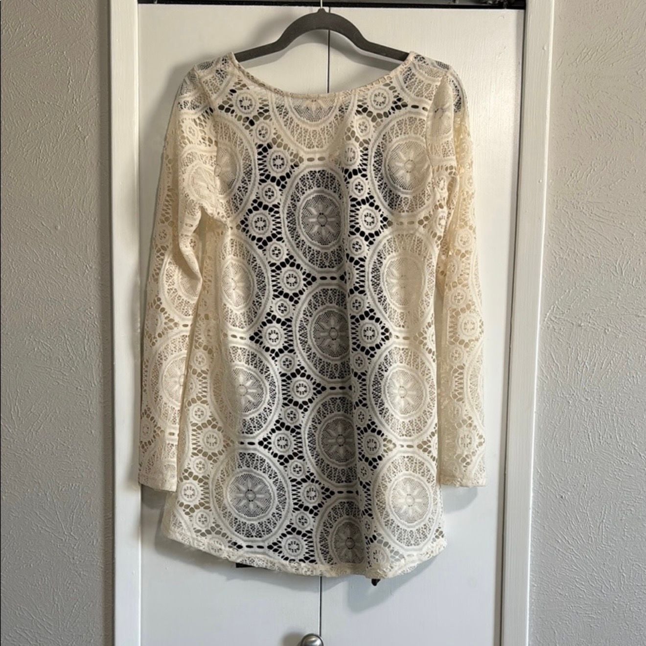 Altar'd State Cream Lace Long Sleeve Tunic Top Size M 2