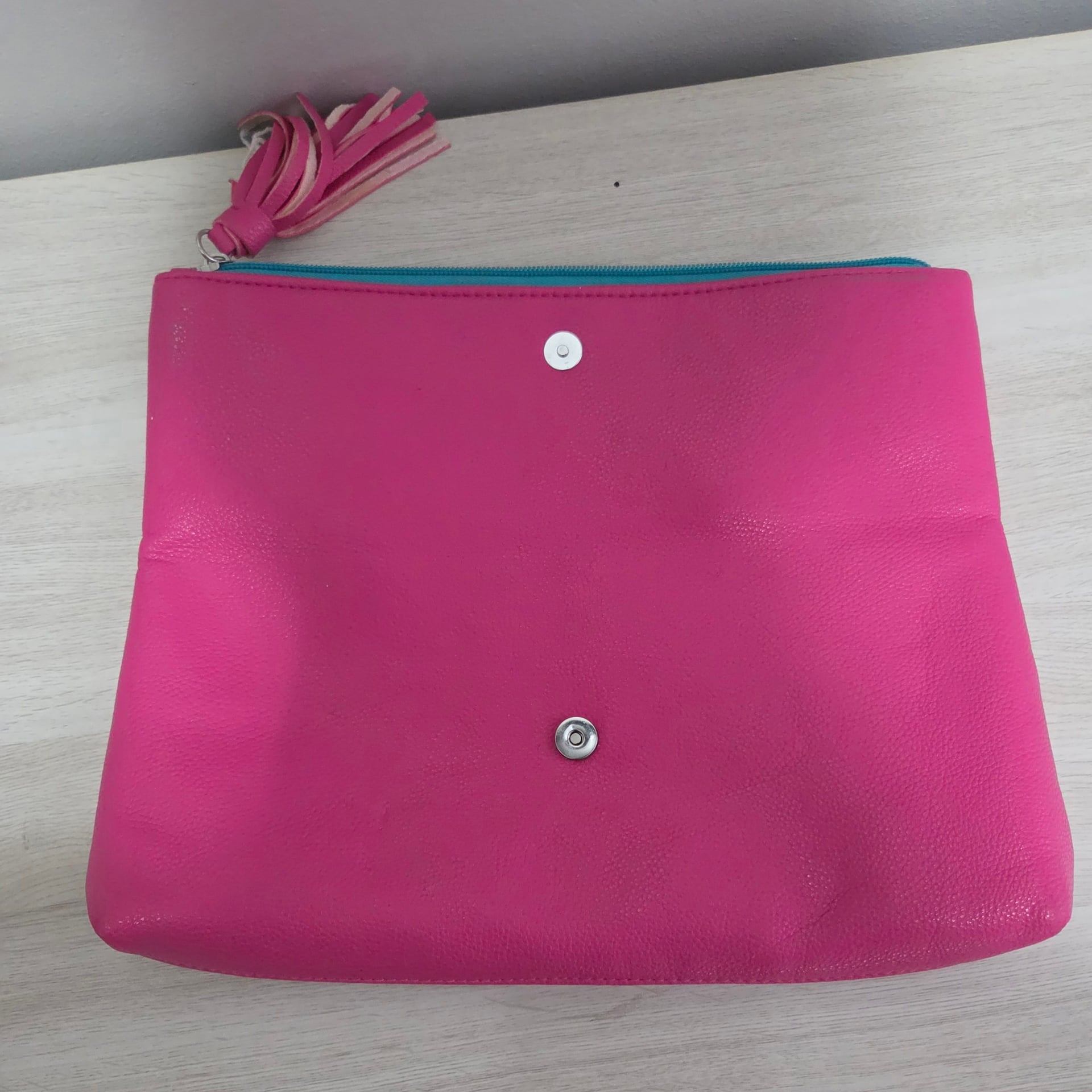 CHI Ombré Pink and Teal Hair Straightening Iron with Matching Clutch 4