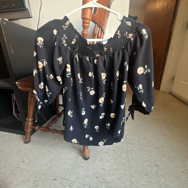 American Eagle Outfitters Black Floral Off-The-Shoulder Blouse