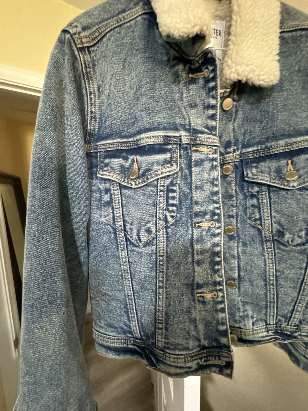 Hollister Sherpa-Lined Denim Trucker Jacket 6