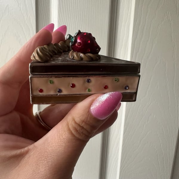Enamel Rhinestone Chocolate Cake Slice Trinket Box
