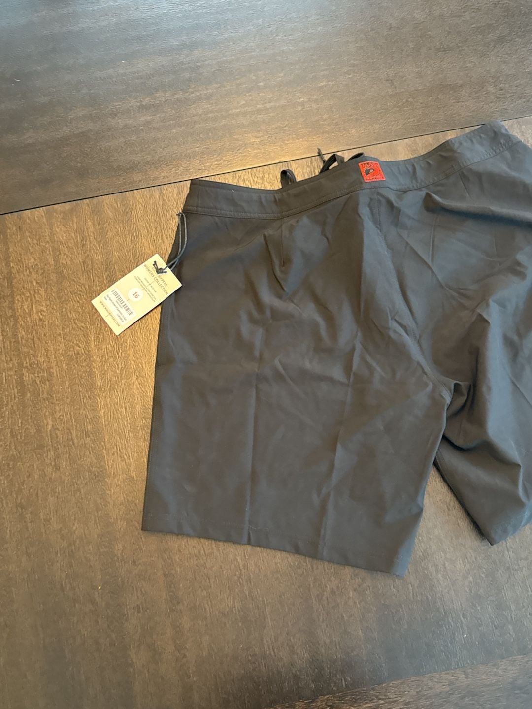 Maui Rippers Women's 9" Boardshorts Size 16 Black 9