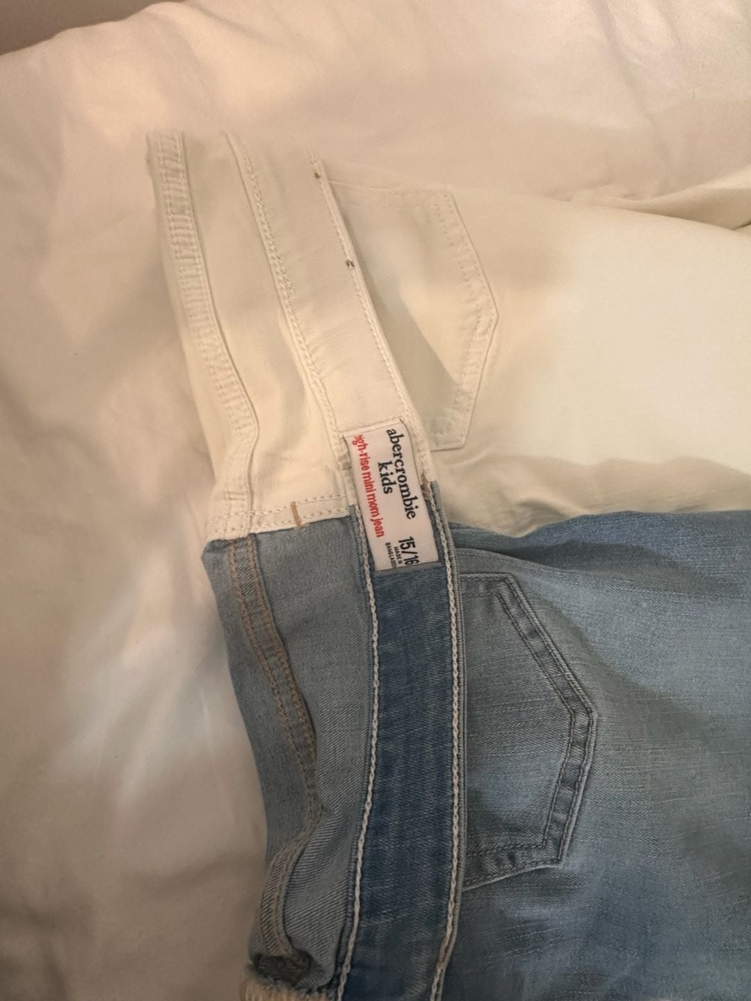 Abercrombie Kids High-Rise Mini Mom Jeans Size 15/16 Two-Tone 10