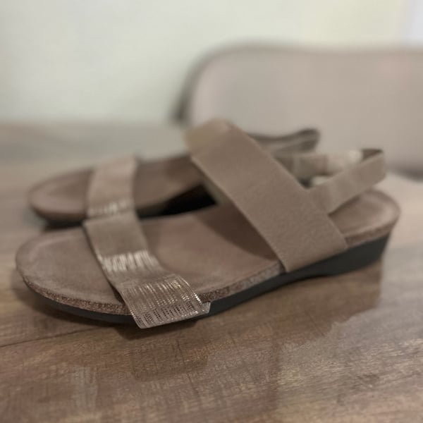 Munro Women's Sandals Size 10.5 WW