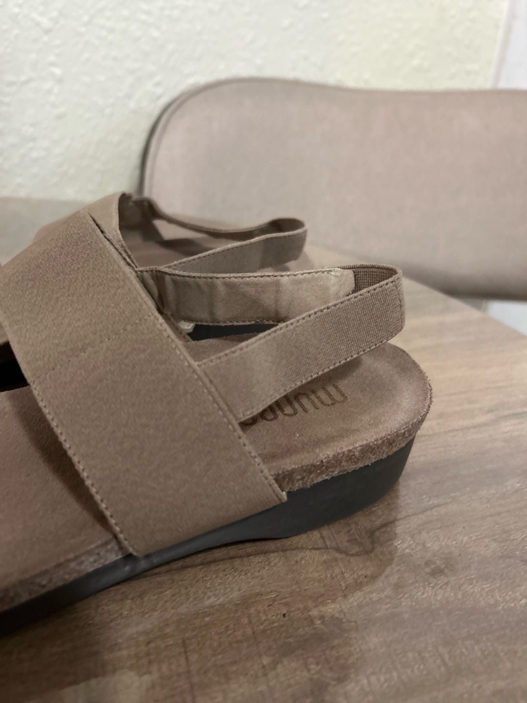 Munro Women's Sandals Size 10.5 WW 7