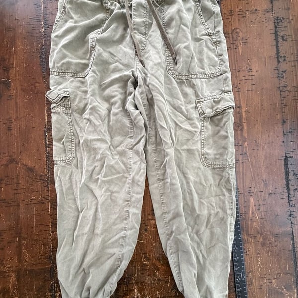 American Eagle Olive Green Cargo Jogger Pants Size M