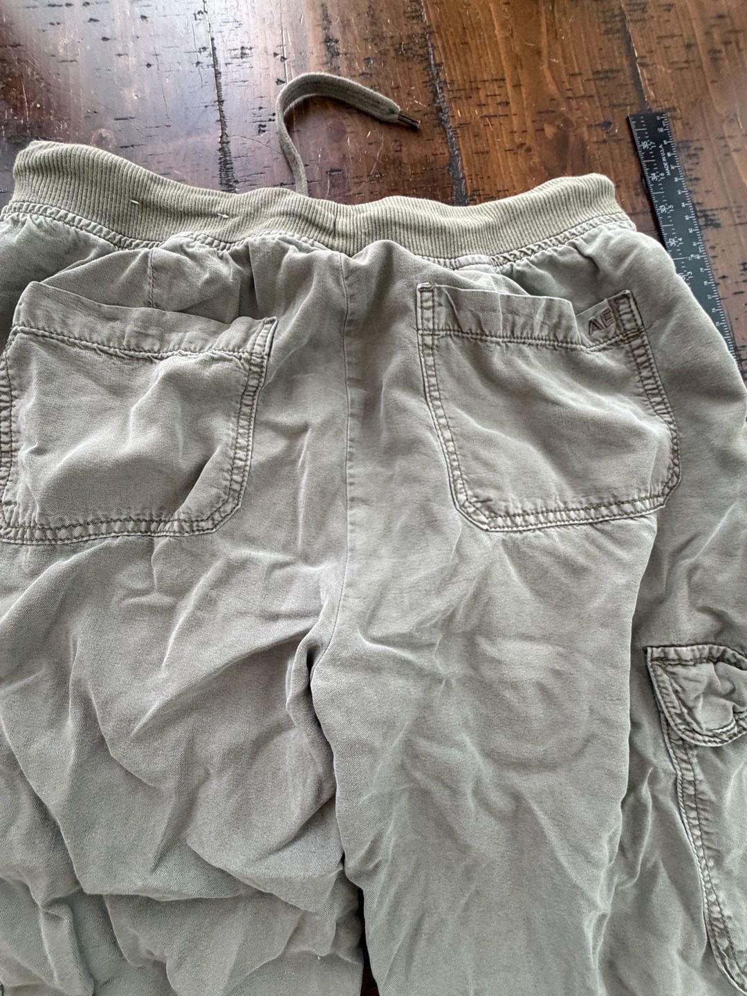American Eagle Olive Green Cargo Jogger Pants Size M 8