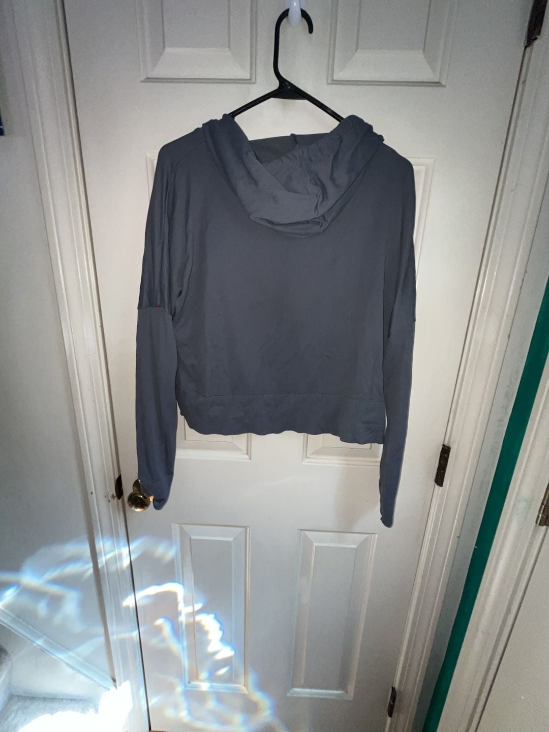 Gymshark Women's Size S Cropped Pullover Hoodie Gray 4