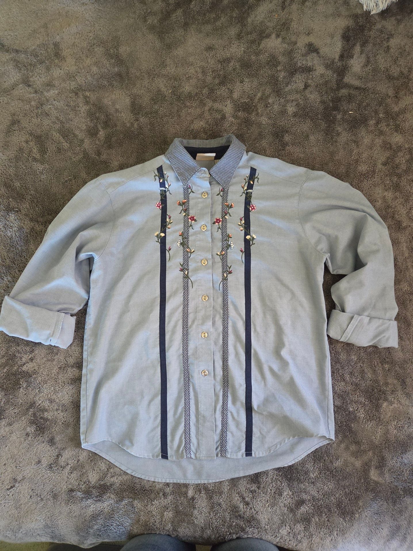Koret City Blues Floral Embroidered Button Down Shirt Size S 2