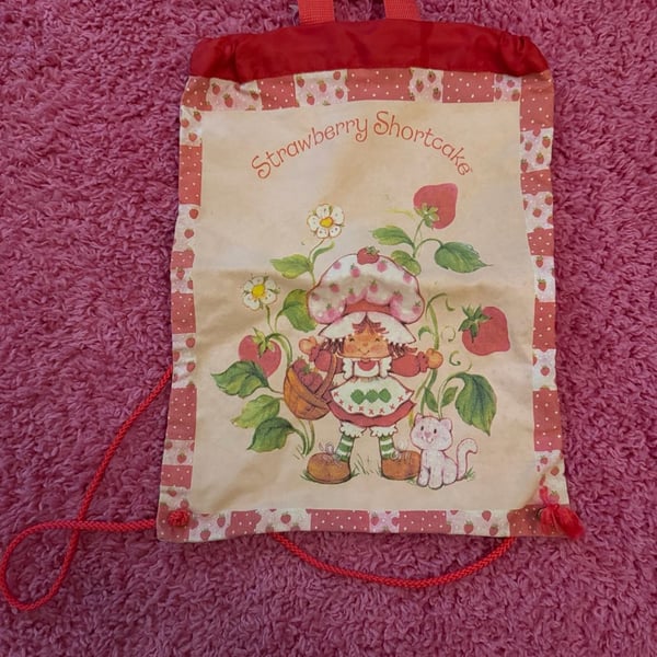 Vintage 1980s Strawberry Shortcake Drawstring Backpack Bag