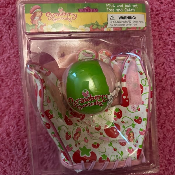 Strawberry Shortcake Mitt and Ball Toss and Catch Set
