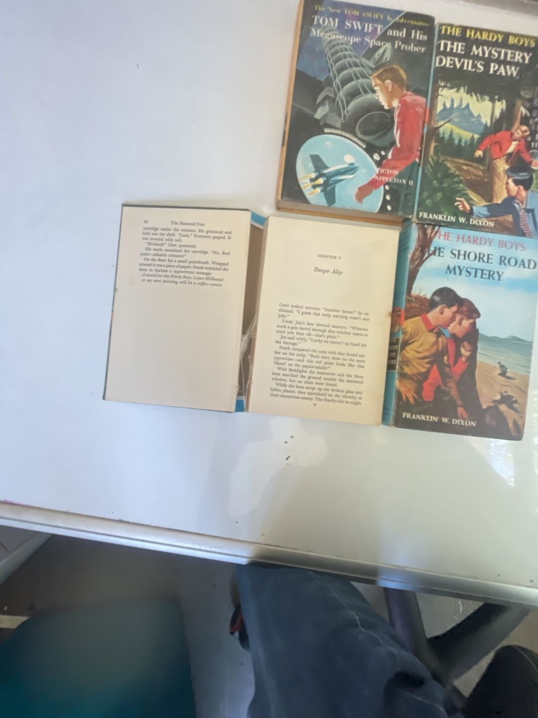 Vintage Hardy Boys and Tom Swift Adventure Books Lot of 4 2