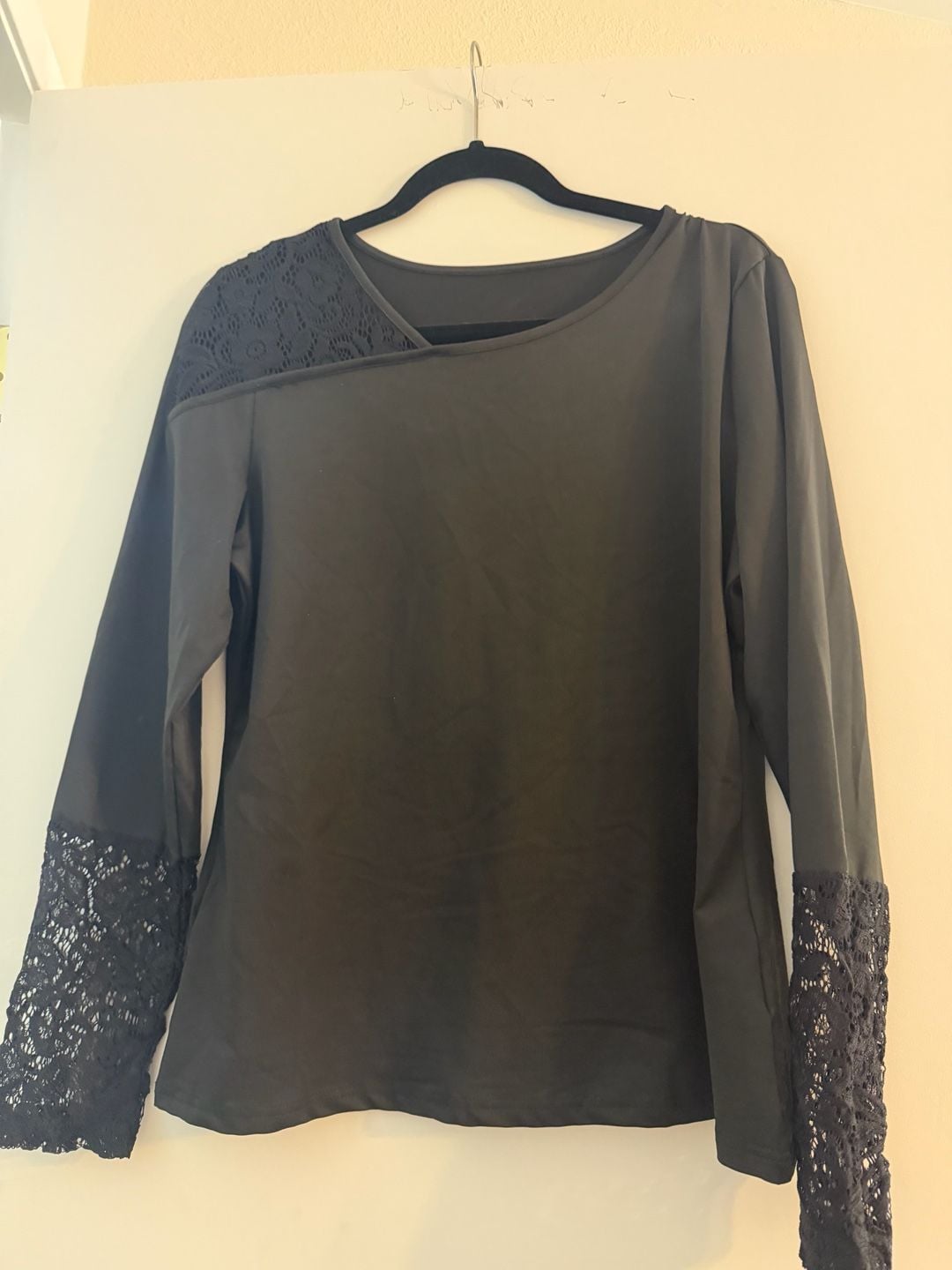 Black Long Sleeve Top with Lace Detail Size XL more like Large 2
