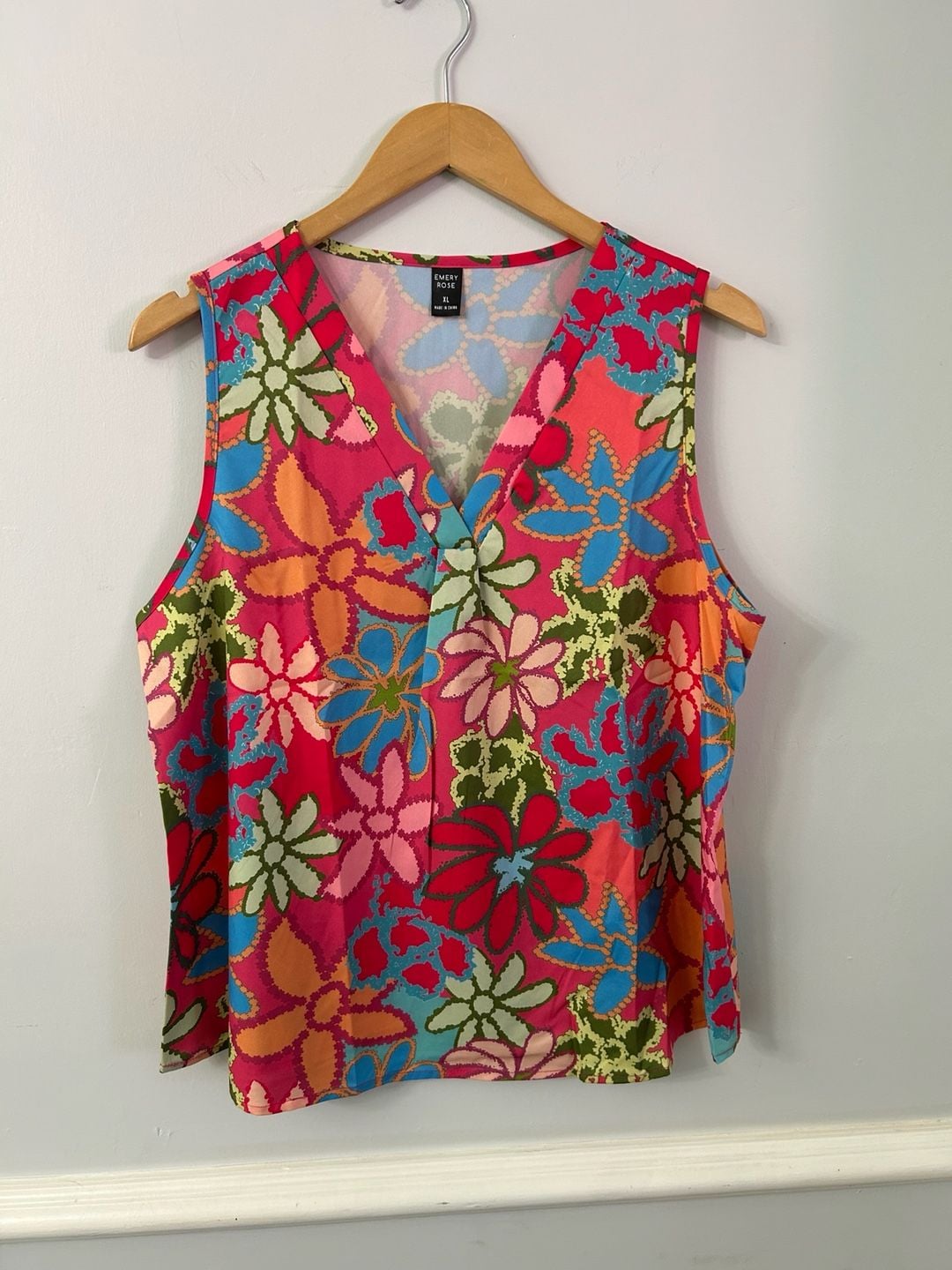Emery Rose Floral V-Neck Sleeveless Tank Top XL 3