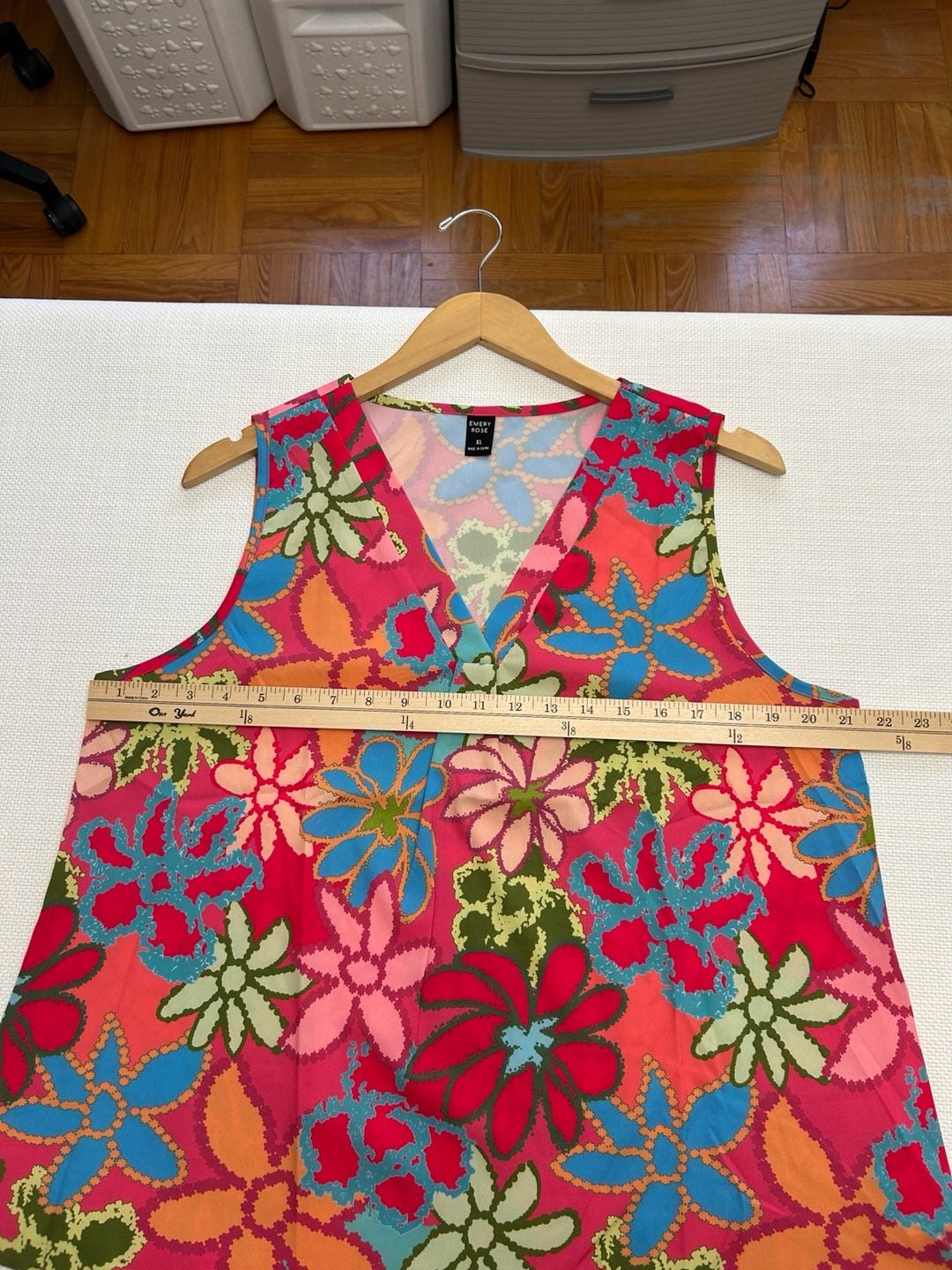 Emery Rose Floral V-Neck Sleeveless Tank Top XL 8