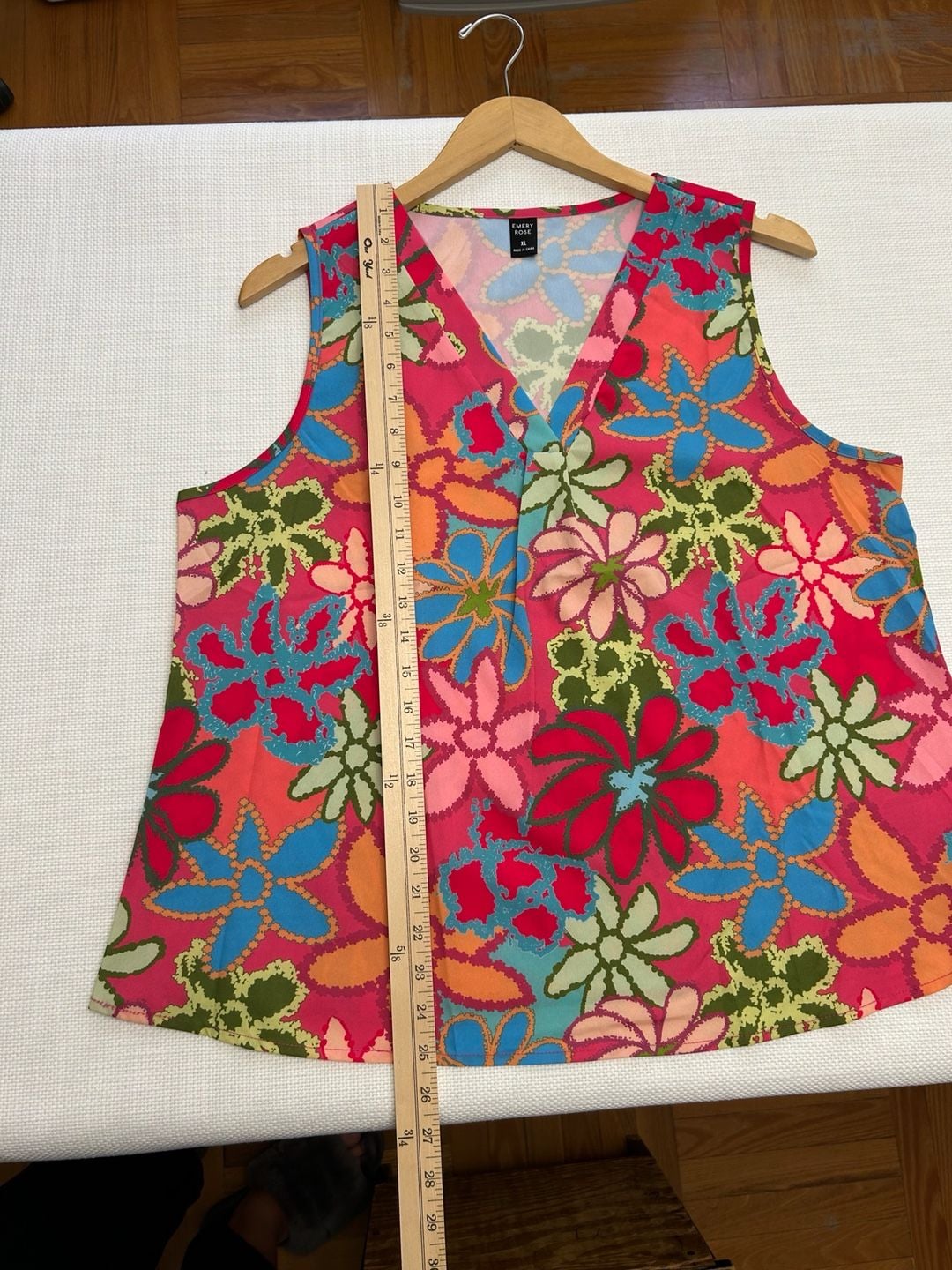 Emery Rose Floral V-Neck Sleeveless Tank Top XL 10