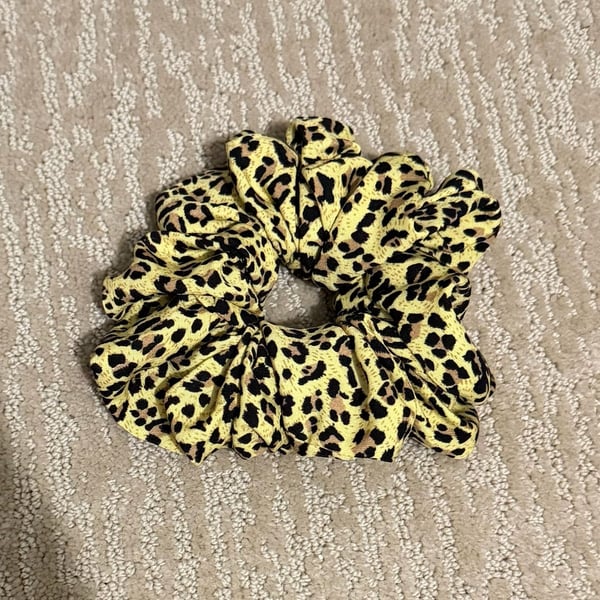 Kaxi Yellow Leopard Print Hair Scrunchie